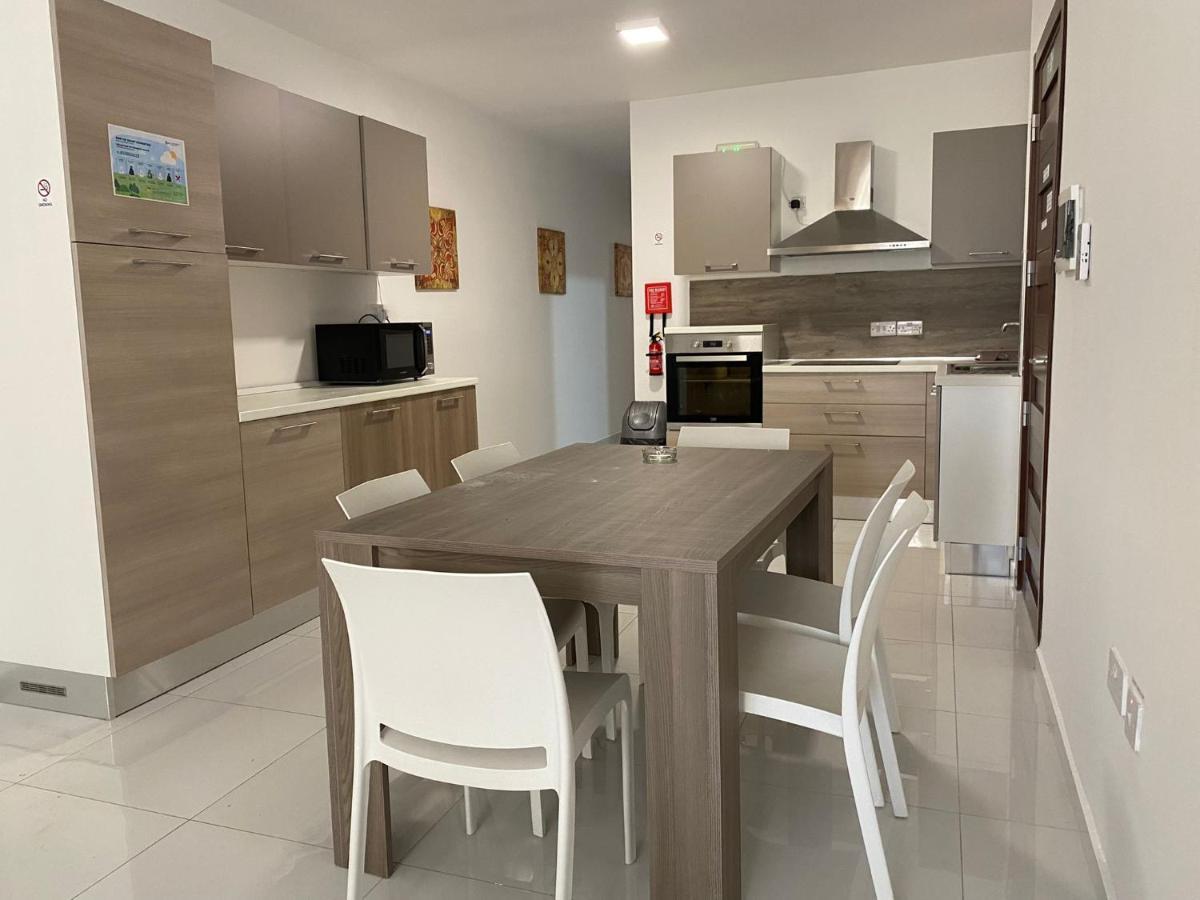 Sunrise Court * Marsaskala