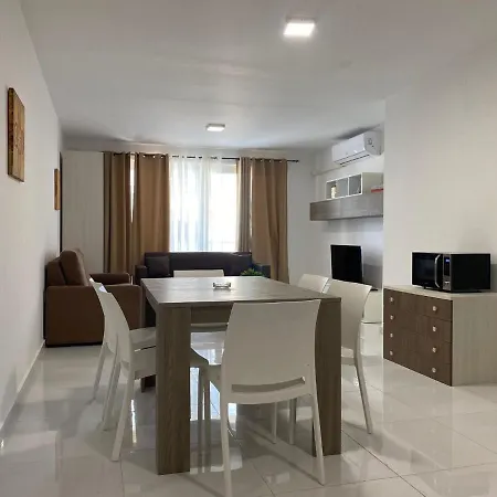 Sunrise Court Apartment Marsaskala Exterior photo