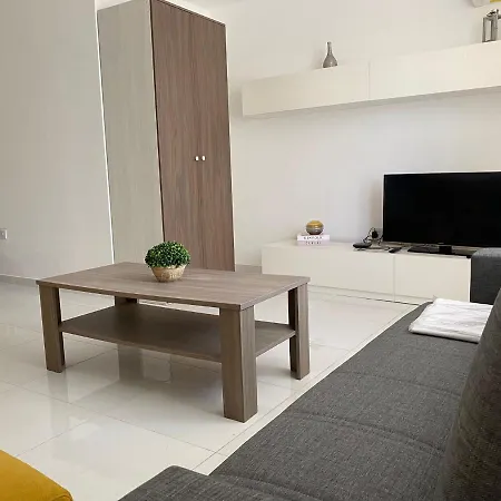 Sunrise Court Apartment Marsaskala Exterior photo