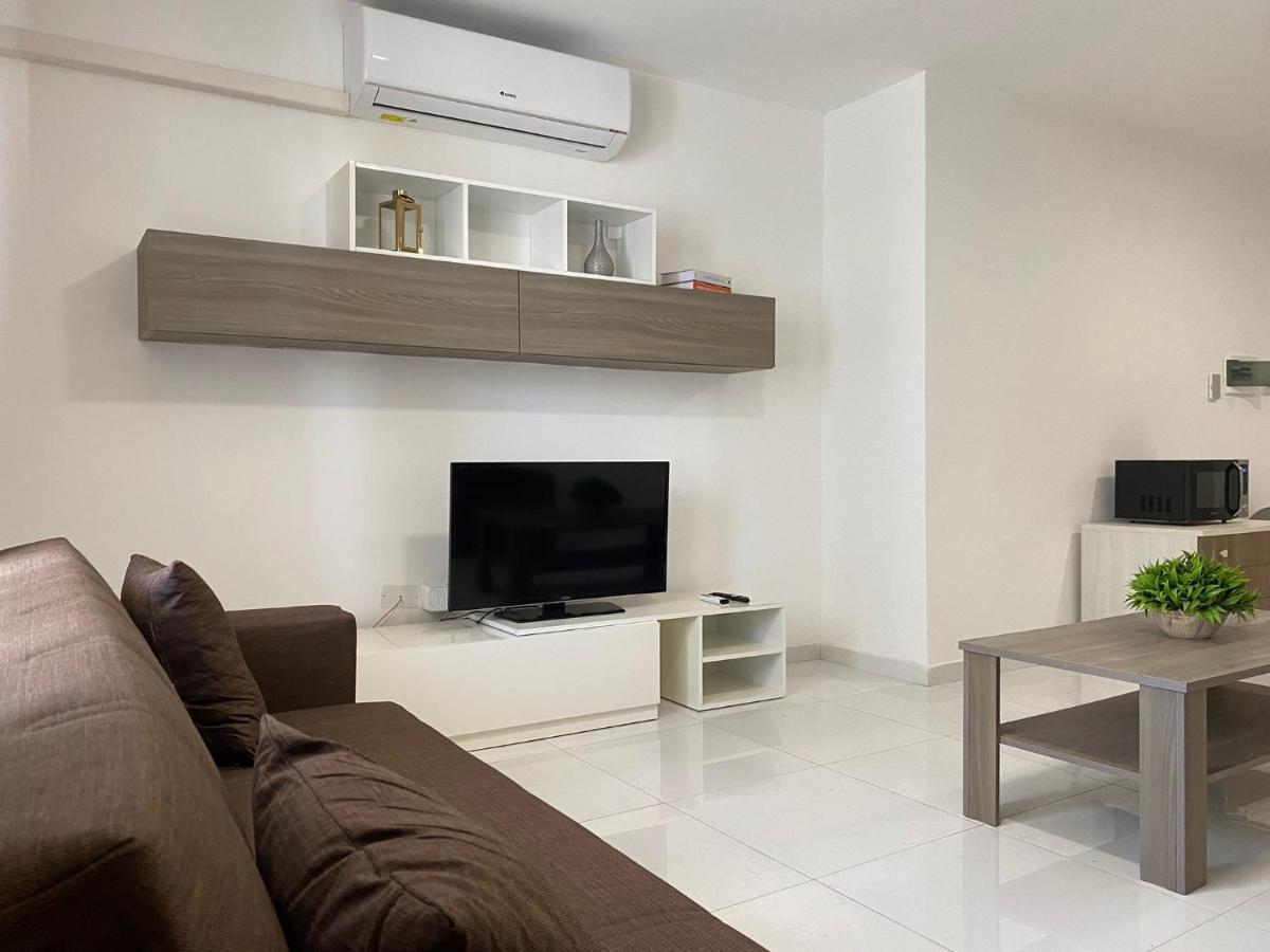 Sunrise Court Apartment