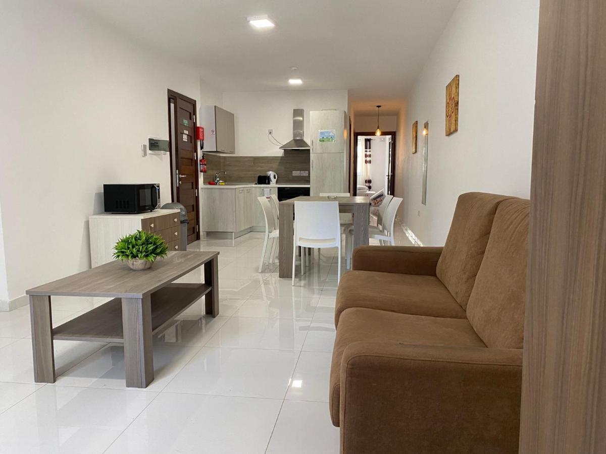 Apartment Sunrise Court
